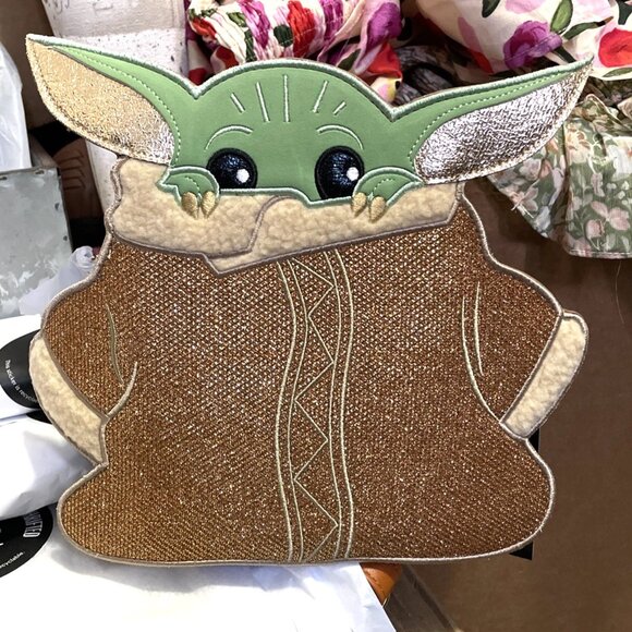 Danielle Nicole Star Wars The Child Species Unknown Crossbody - NWT - Picture 4 of 10